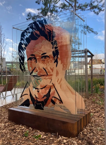 Oeuvre d'art ville de St Maur (artiste Raf Urban)